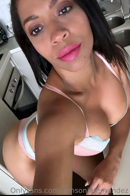 Papi hoy me quiero comer el postre antes del almuerzo 🍆😈🍓