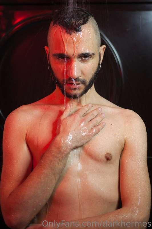 When it's hot, have a shower!