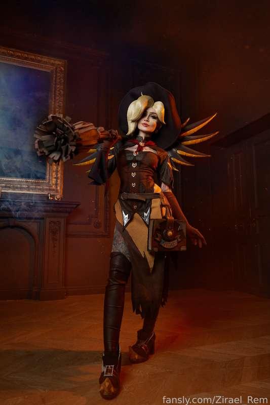 Halloween HD set is Mercy Witch🎃 
The set is for sale if you don’t wanna get subscription