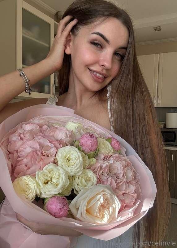 My favorite shades are in the bouquet…and on my lips when I ..