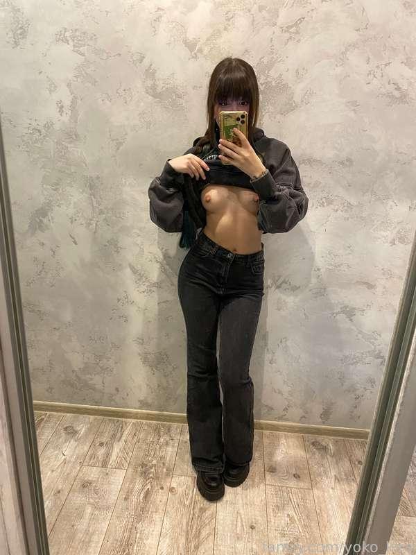 miss_akira image #1