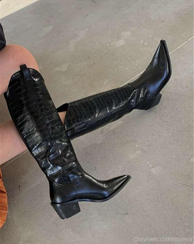 I really need some sexy fall boots. I love them all. Which i..