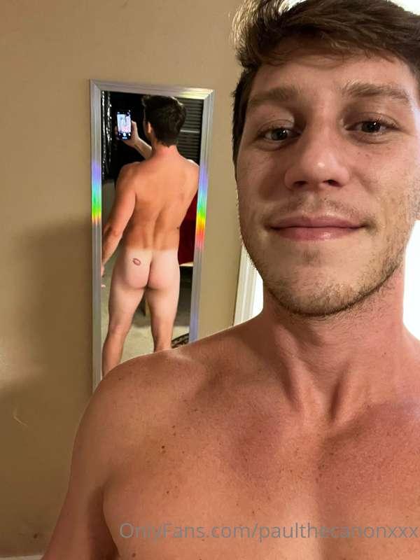 Lots of ass and lots of cum 😋