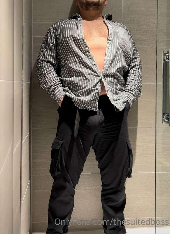 thesuitedboss image #0