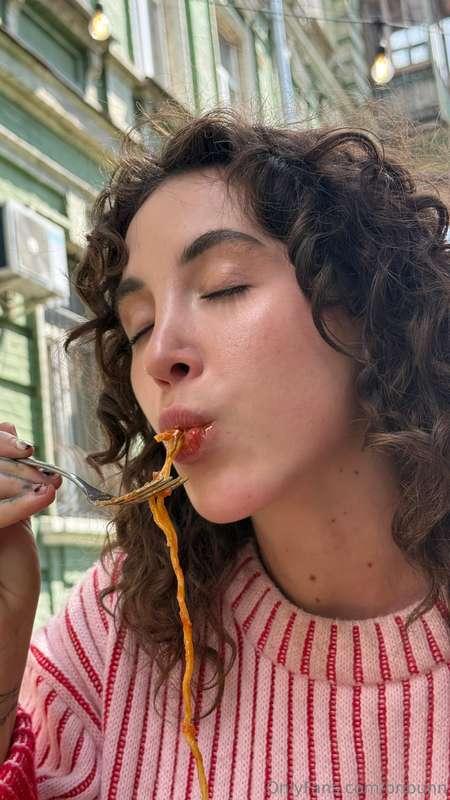 Do you know why I love spaghetti so much? 🍝 Not just because..