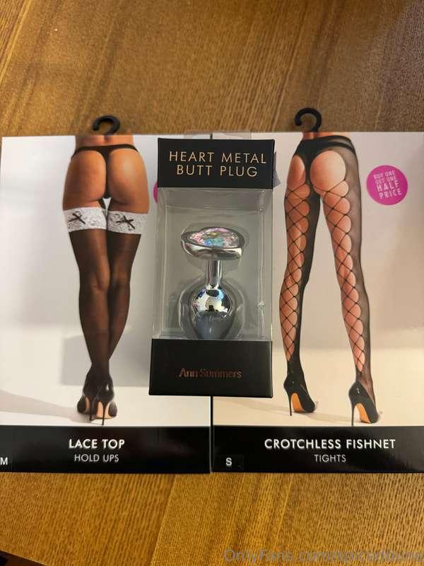 Did someone say “Anal training?” 😈  Also which lingerie piec..