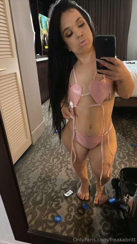 Can you untie me babeee? 😈