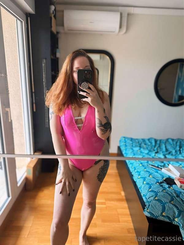 On change complètement là x) Jamais de demi mesure ici 
🍒😻 @..