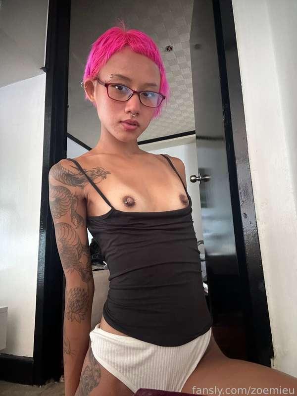 zoemieu image #5