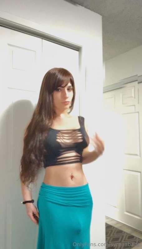 Do you like my long skirt?