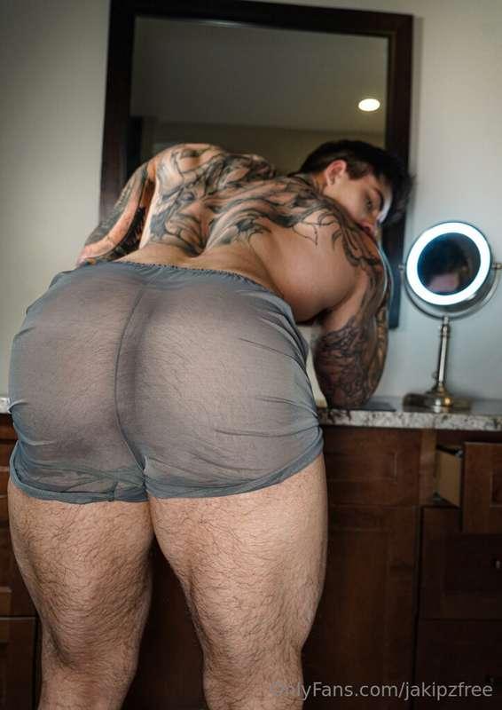 You wouldn’t even last a second 🙄…My ADULT content 🔞👉 @Jakip..