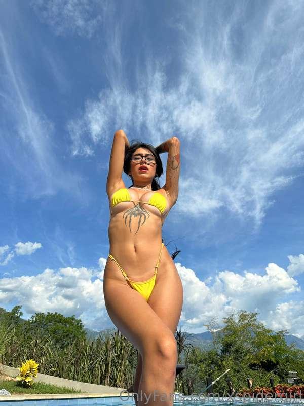 Yellow baby 💛