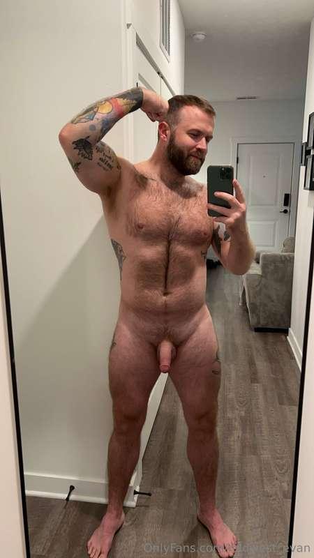 Flexing for you 😈💪🏼