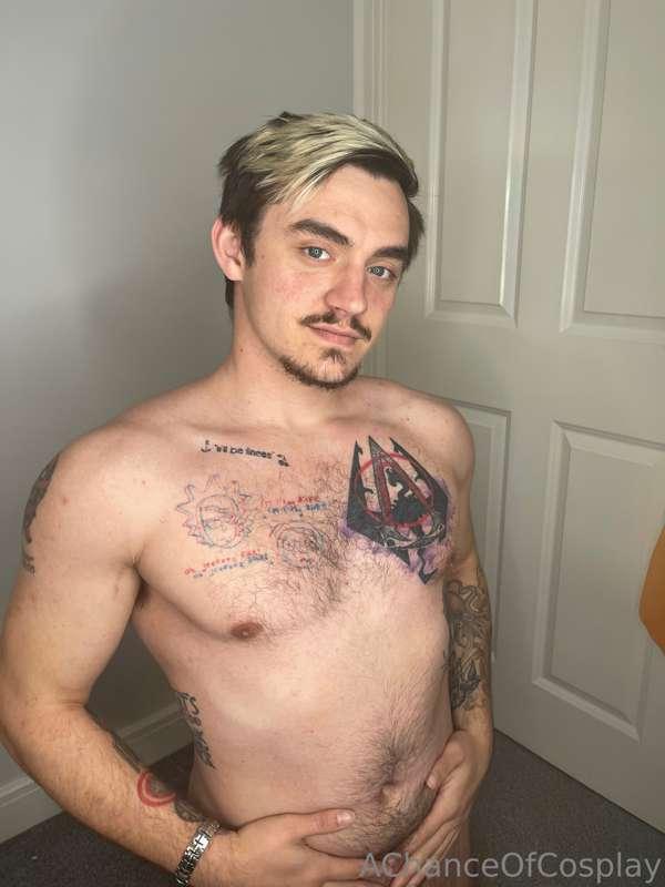 Bury your face in my pits 👀
