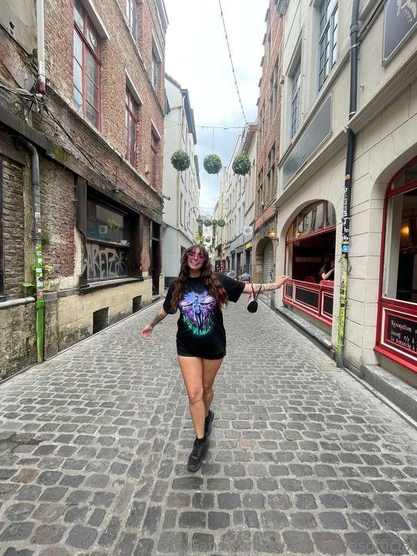 It’s meee, HI 👋 I’m the problem it’s MEEE💜🩵