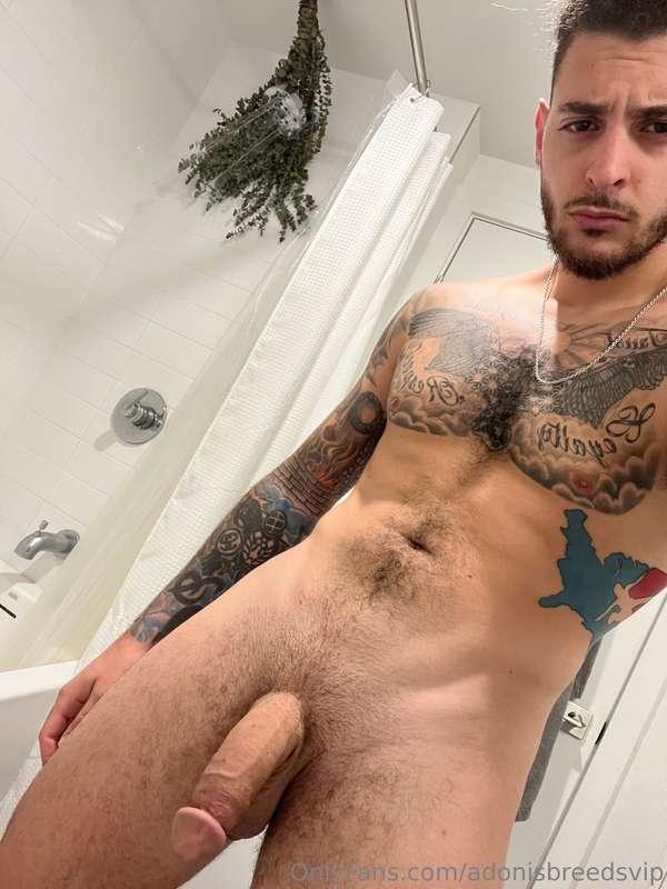 It’s Saturday and I’m the slut, who wants me? Don’t all come..