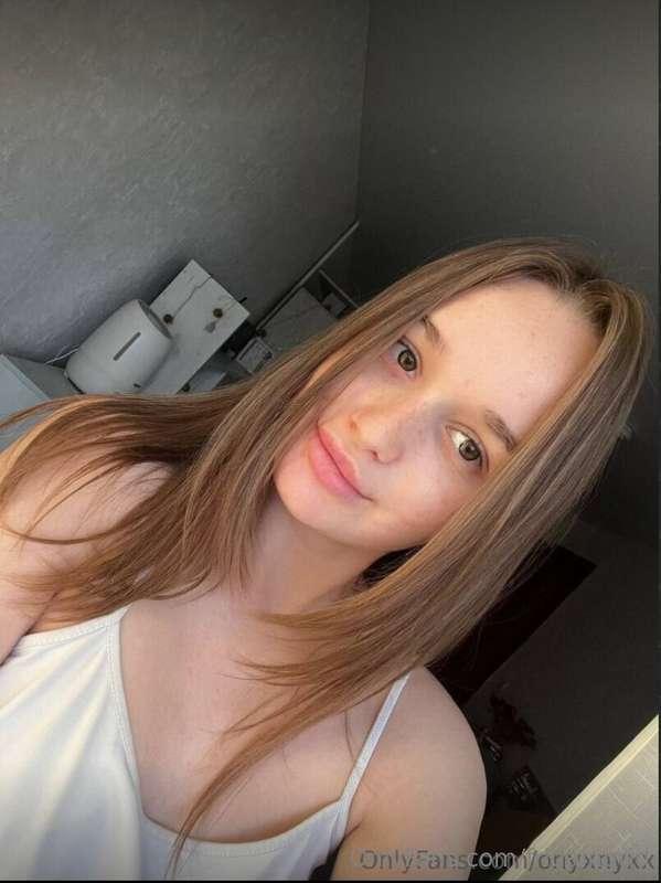 Cutie 😇 @onyxnyxx 🟢ONLINE now🟢You won't regret following @on..