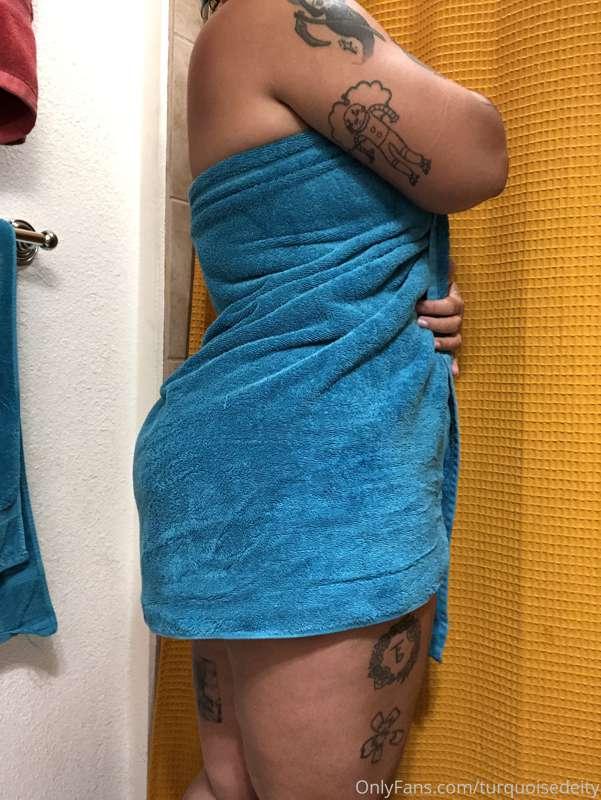 Cold showers feel so damn good in the summer 🧼🚿