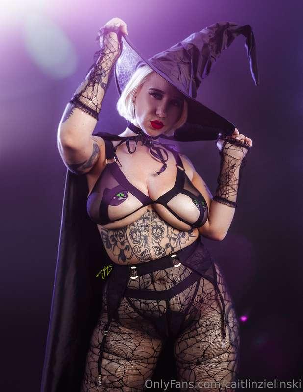 Powerful Queen 😈🖤