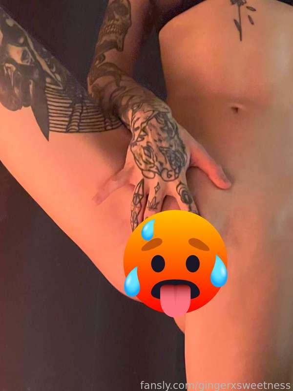 Oh, your eyes sparkle with happiness when you see me stretching my little pussy, do you want to do it yourself?👉👈😩


#fyp #bisexual #nude #blowjob #pussy #ass #sexy  #tits #anal #boygirl