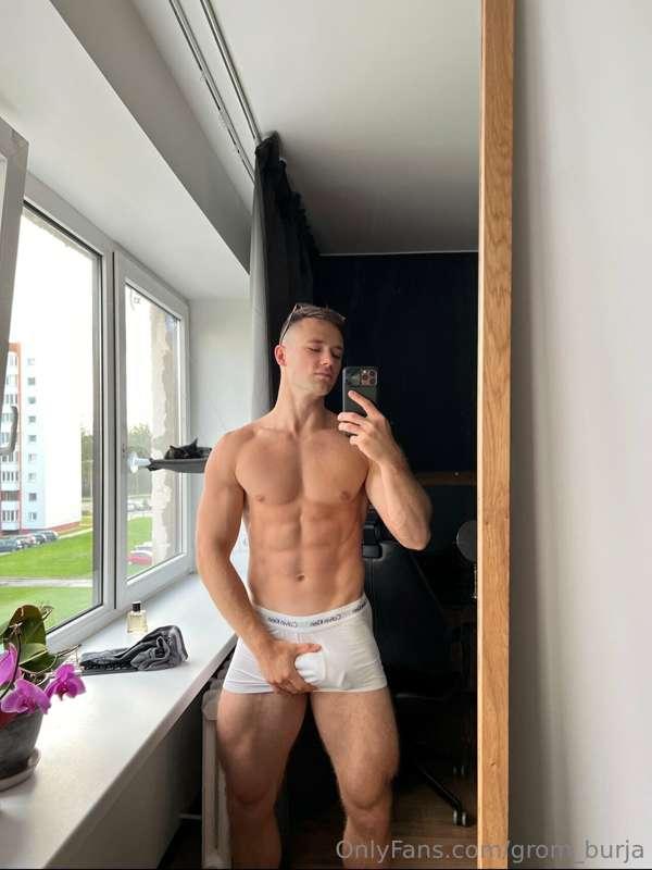 into big boys? 😏🔥
@grom_burja_vip