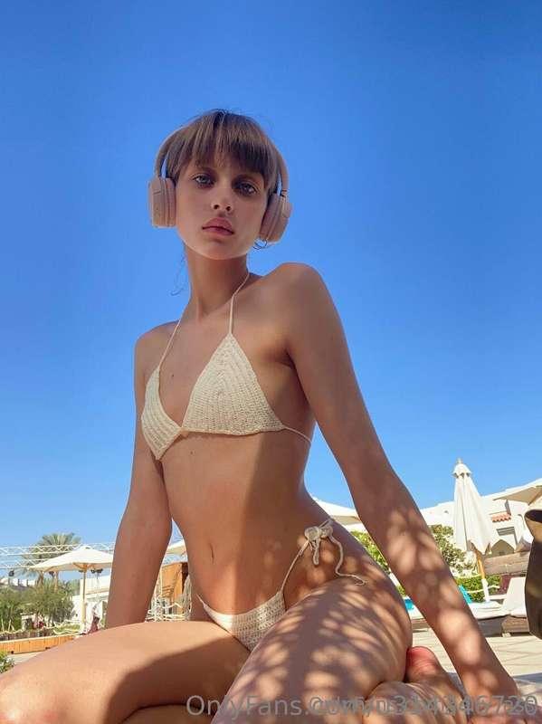 🔥 EXCLUSIVE CONTENT WITH @leri_destiny 🍑Step into my world a..