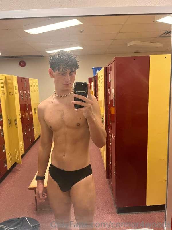 And just like that the swim season starts again 😵‍💫