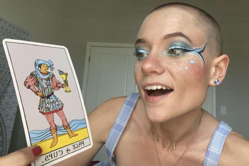 Todays make up, inspired by the tarot card I got which was t..