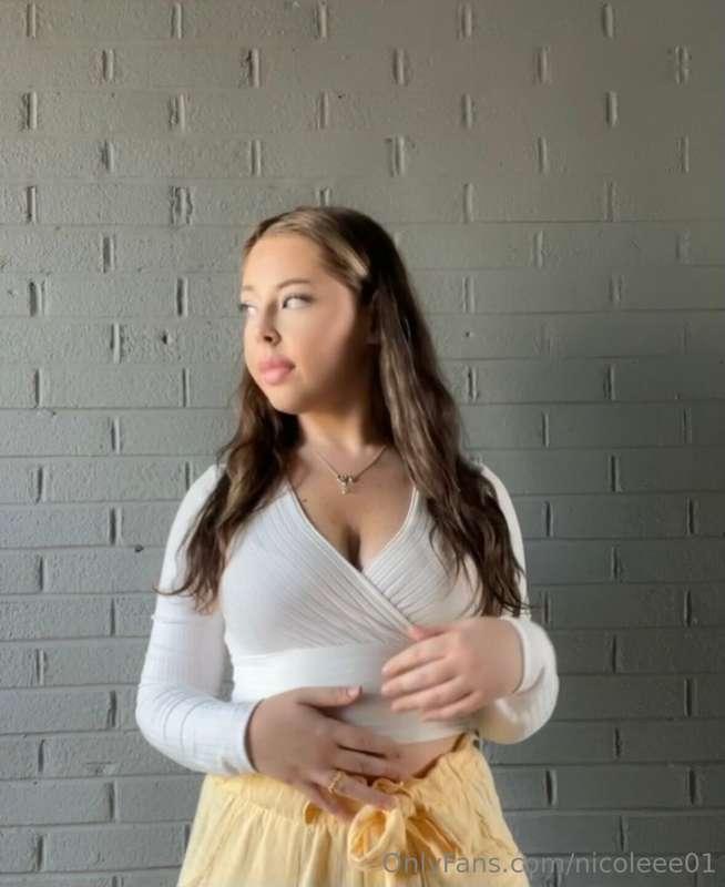 DM me with what type of content you’d like to see next? Answ..