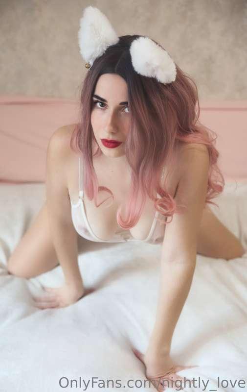 «𝐋𝐚𝐧𝐠𝐮𝐚𝐠𝐞 𝐢𝐬 𝐭𝐡𝐞 𝐛𝐥00𝐝 𝐨𝐟 𝐭𝐡𝐞 𝐬𝐨𝐮𝐥 𝐢𝐧𝐭𝐨 𝐰𝐡𝐢𝐜𝐡 𝐭𝐡𝐨𝐮𝐠𝐡𝐭𝐬 𝐫𝐮𝐧 𝐚..