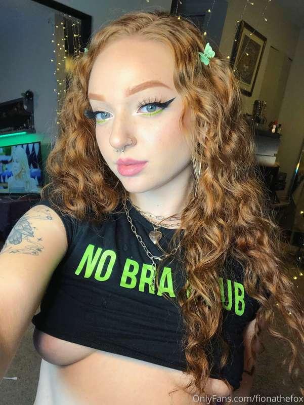 Good morning 🖤🍀 selfies with titties and ahegao!   New set g..