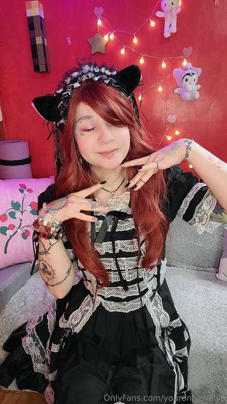 youronlyevelyn image #3