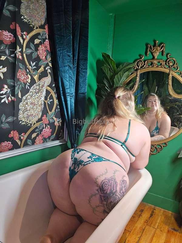 bigbuttlexy image #0