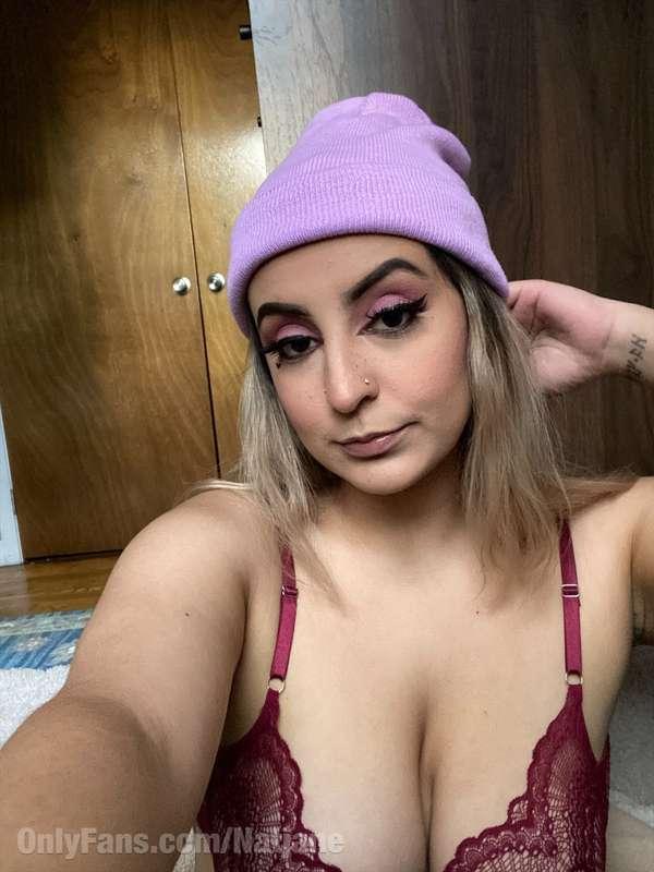 anyone else absolutely live in beanies during the winter