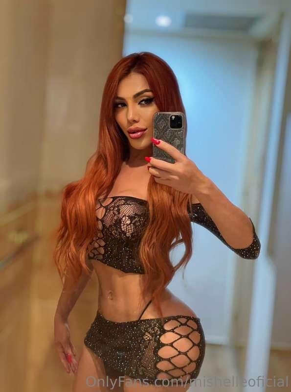 Do you want to see my cock get hard for you?? Send me a mess..
