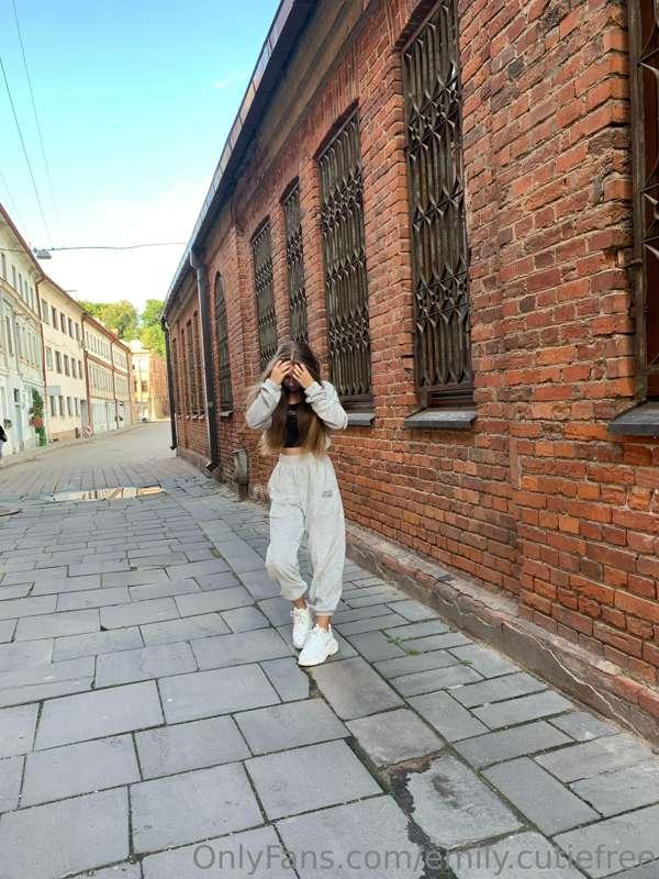 Let’s have a picnic together 😽