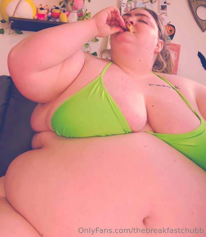 Some shots from a custom I did over the weekend ✨💖 Seriously..