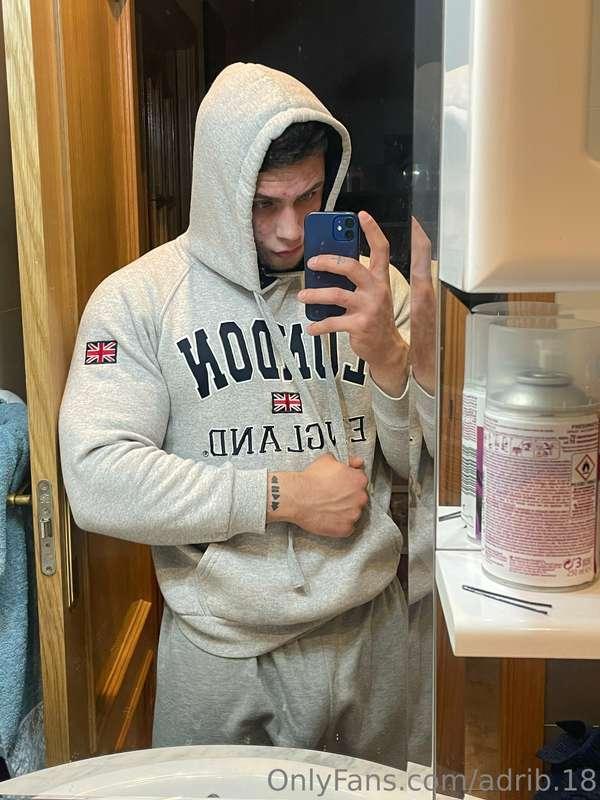 Hoy estoy juguetón😼