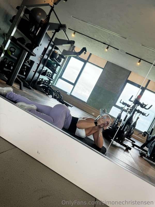 Get in loser, we’re going to the gym 🤪
