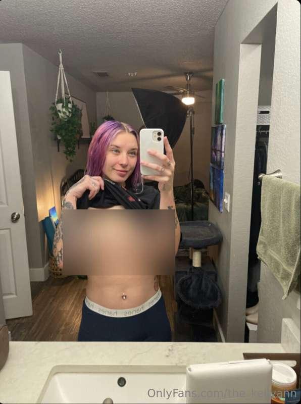 Cum over to my ***VIP*** @the_kellyannvip to see the uncenso..