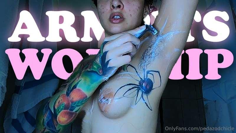 # 🌸 𝓐𝓻𝓶𝓹𝓲𝓽 𝔀𝓸𝓻𝓼𝓱𝓲𝓹 🌸
Look how I take care of my armpits, I s..