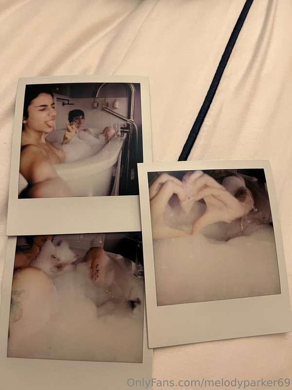 bestie bath <3