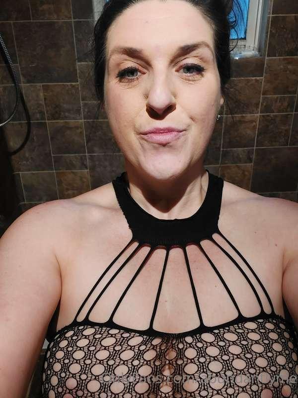 You are gonna want to watch the super hot content I made ton..