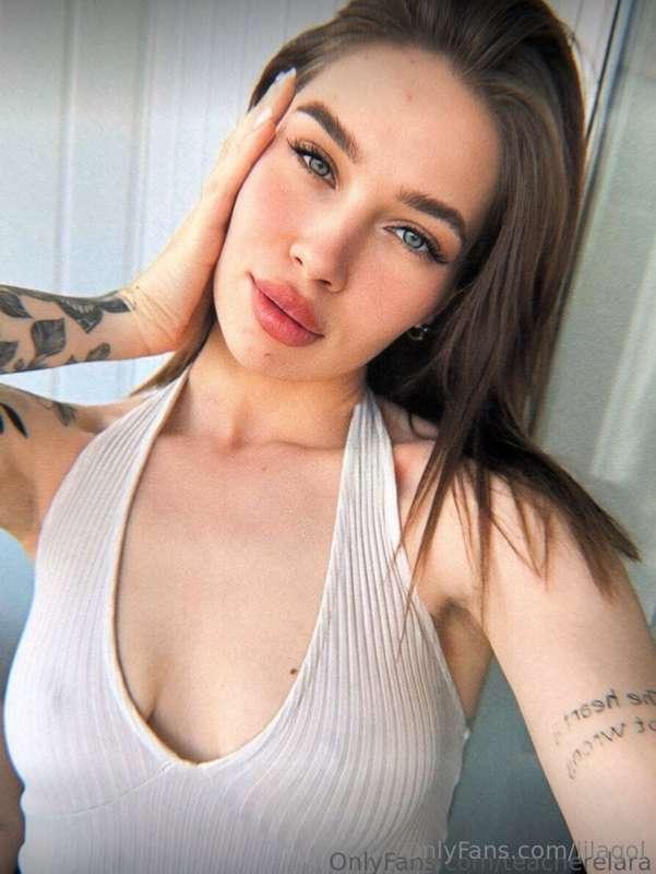 @hailgrace IS WET RIGHT NOW 🔥 Busty babe @hailgrace🍒@hailgra..