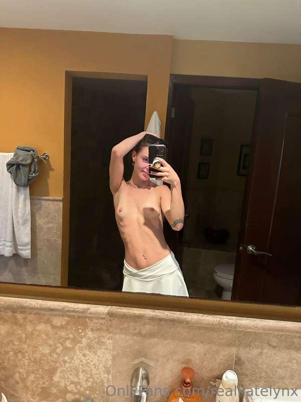 realkatelynx image #2