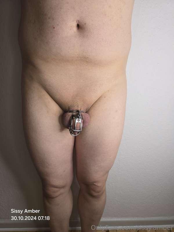 Locktober day 30, almost done, but nowhere over.And a lace b..