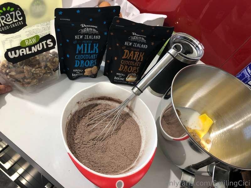 smilingcici image #2