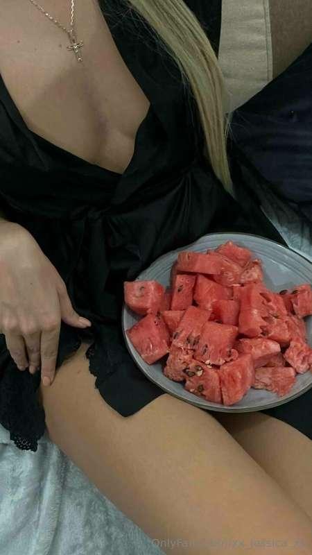 😍I have something delicius and juicy that will drop all over..