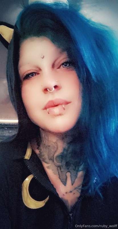 ## IT'S TITTY TUESDAY! 🎉
Good morning 🥰 Enjoy these kitty ti..