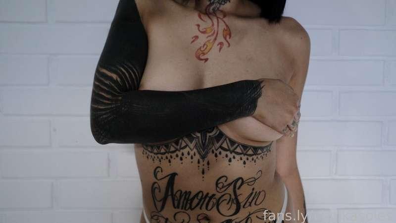 viankasoles image #74